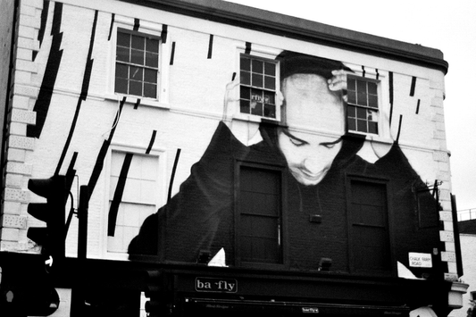 Photographie (Schwarz & Weiß) - Graffiti in London, London, UK