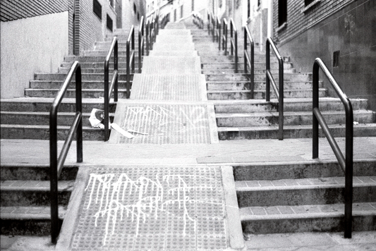Photographie (Schwarz & Weiß) - Treppe (Querformat), Madrid, Spanien