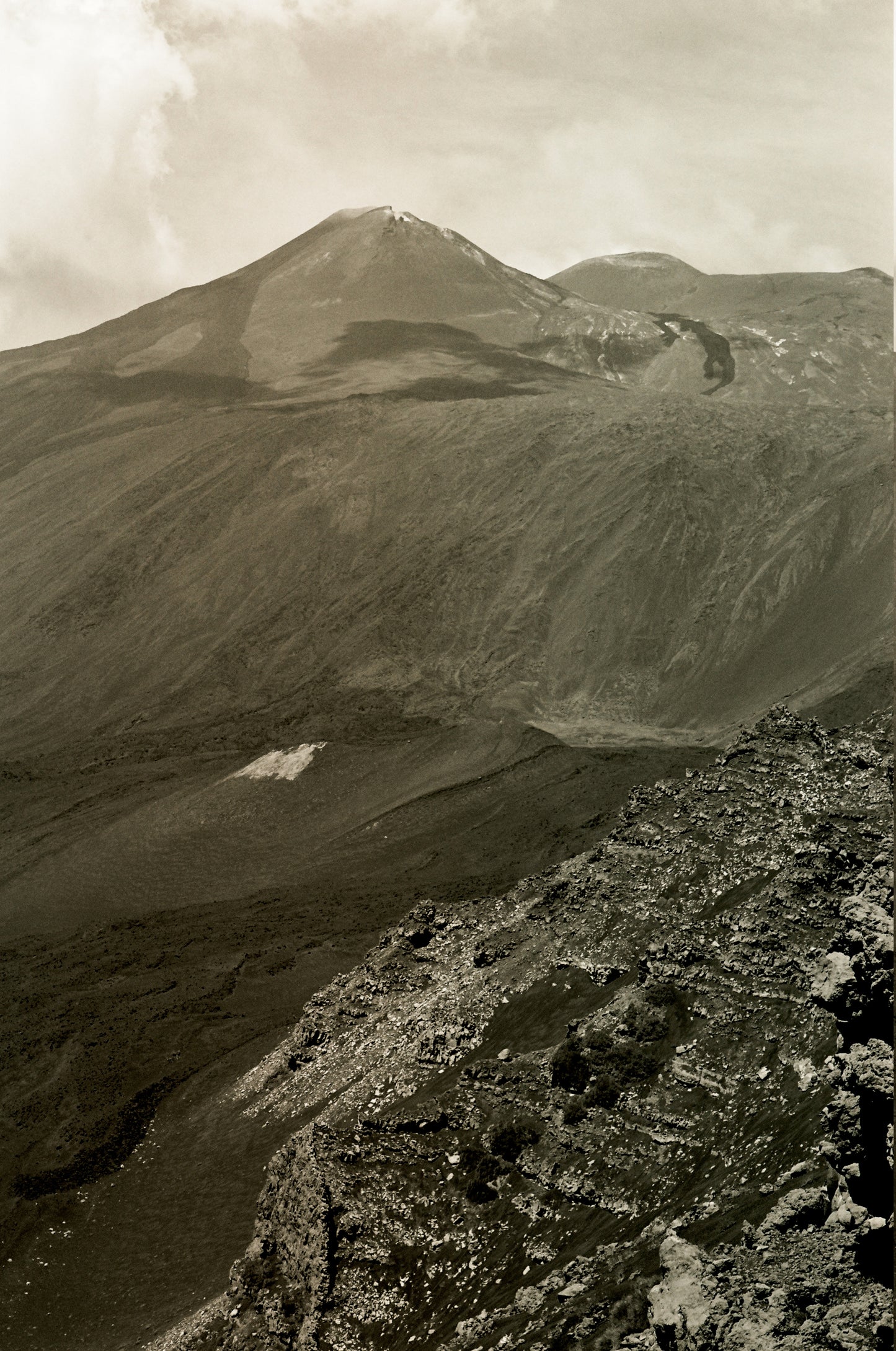 Photographie (Schwarz & Weiß) - Vulkanlandschaft Ätna 2, Sizilien, Italien